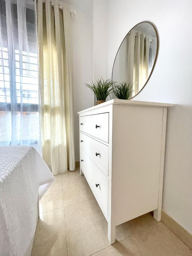 Gatu El Arrecife - Apartamento A 2 Minutos De La Playa En El Puerto De Santamaria , Preferente Mayores De 25 Anos Y Familias El Puerto de Santa María Kültér fotó