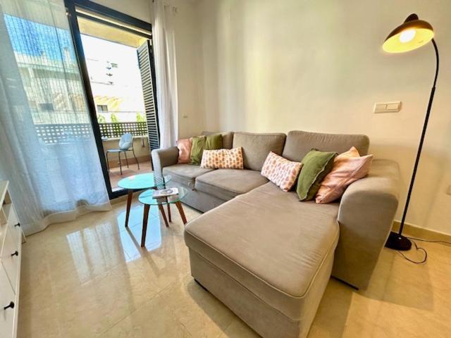 Gatu El Arrecife - Apartamento A 2 Minutos De La Playa En El Puerto De Santamaria , Preferente Mayores De 25 Anos Y Familias El Puerto de Santa María Kültér fotó
